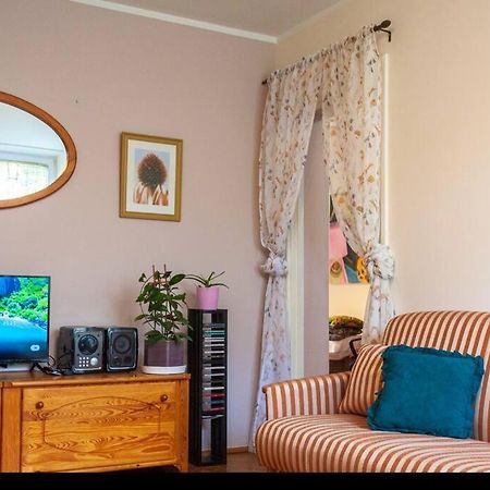 Spacious Retro Flat Close To National Stadium Warsaw Exterior photo