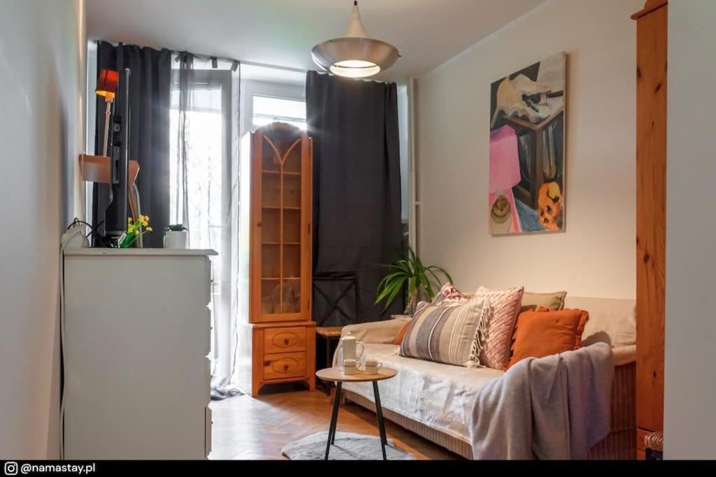 Spacious Retro Flat Close To National Stadium Warsaw Exterior photo