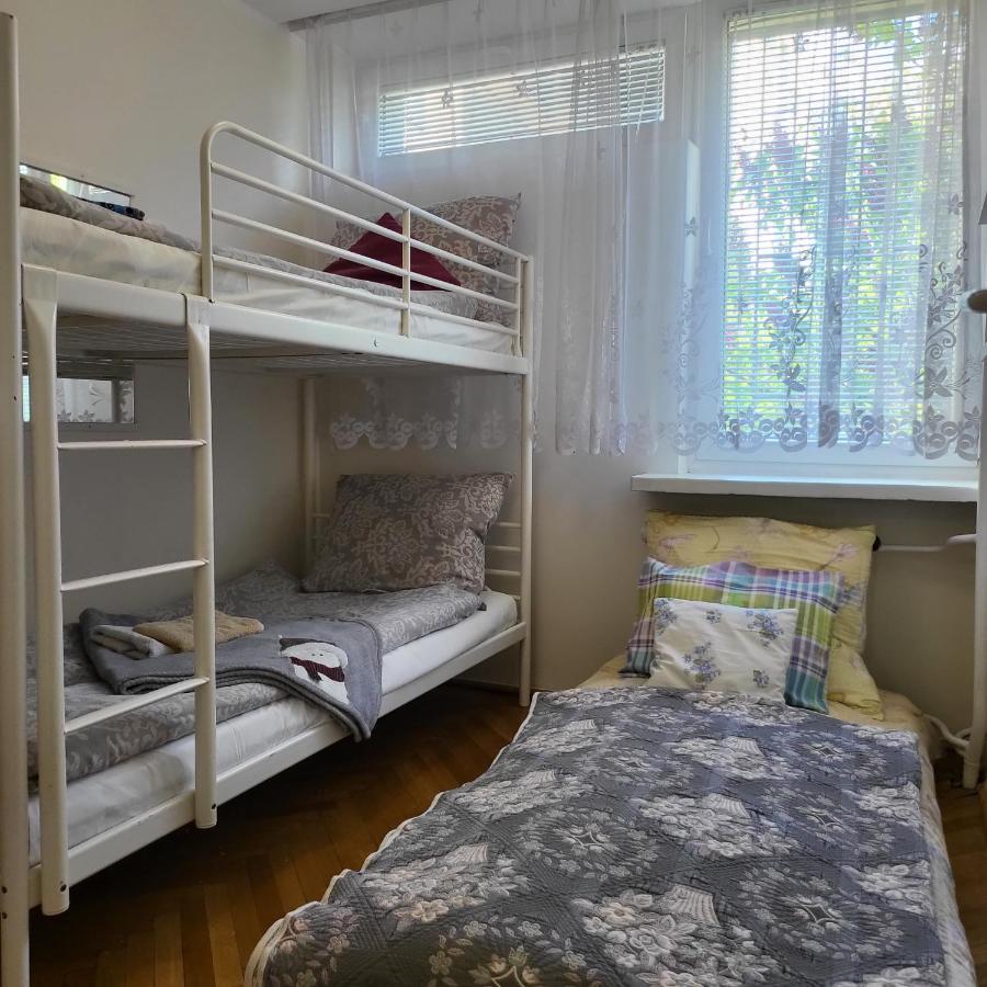 Spacious Retro Flat Close To National Stadium Warsaw Exterior photo
